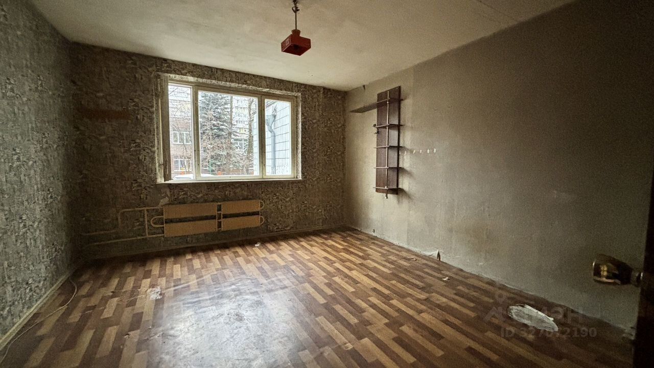 Продажа 3-комн квартиры на вторичном рынке Королев, проспект Космонавтов,  д. 8