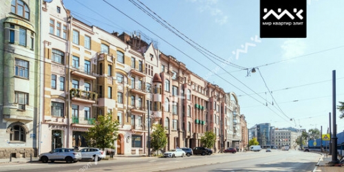 4-комн квартира пр-кт Добролюбова,  д. 21