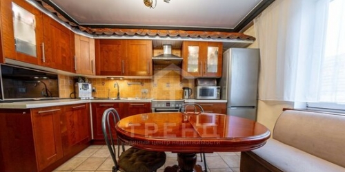 2-комн квартира ул Оптиков,  д. 47,  к. 3