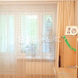 Продажа 5-комн квартиры на вторичном рынке Кленовый бульвар,  д. 10 к2