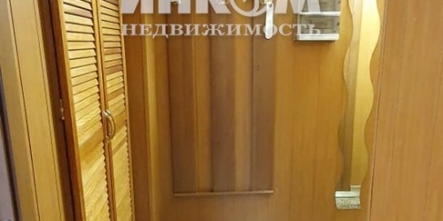 1-комн квартира улица Алексея Свиридова,  д. 3