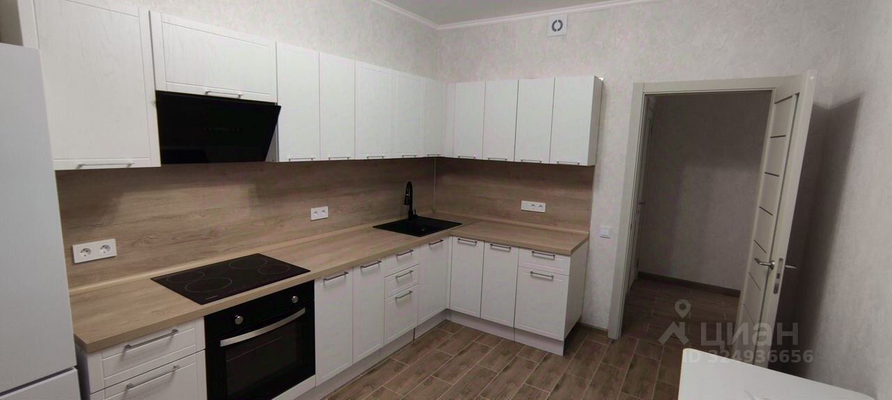 Аренда 3-комн квартиры на вторичном рынке Лобня, улица Калинина,  д. 13