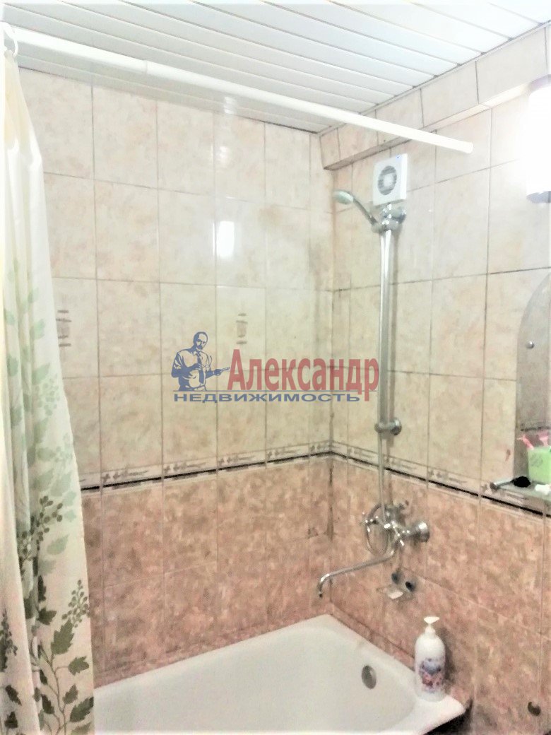 Продажа 3-комн квартиры на вторичном рынке Красных Зорь бул. ,  д. 12