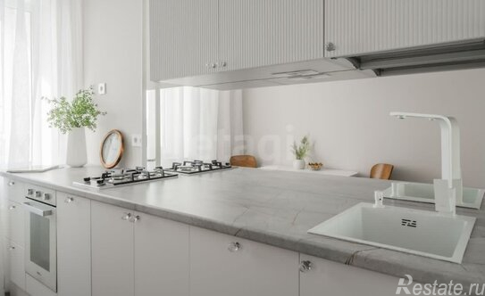 Продажа 1-комн квартиры на вторичном рынке Новоизмайловский пр-кт,  д. 46,  к. 1