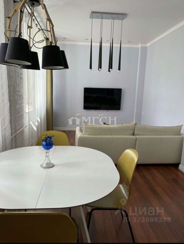 Продажа 2-комн квартиры на вторичном рынке улица Усачева, 29К7