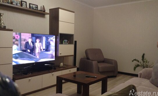 Продажа 2-комн квартиры на вторичном рынке Осенний бульвар,  д. 16 к1