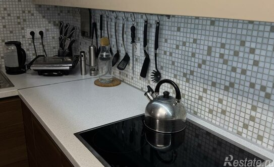 Продажа 3-комн квартиры на вторичном рынке Микрорайон Кутузовский, улица Чистяковой