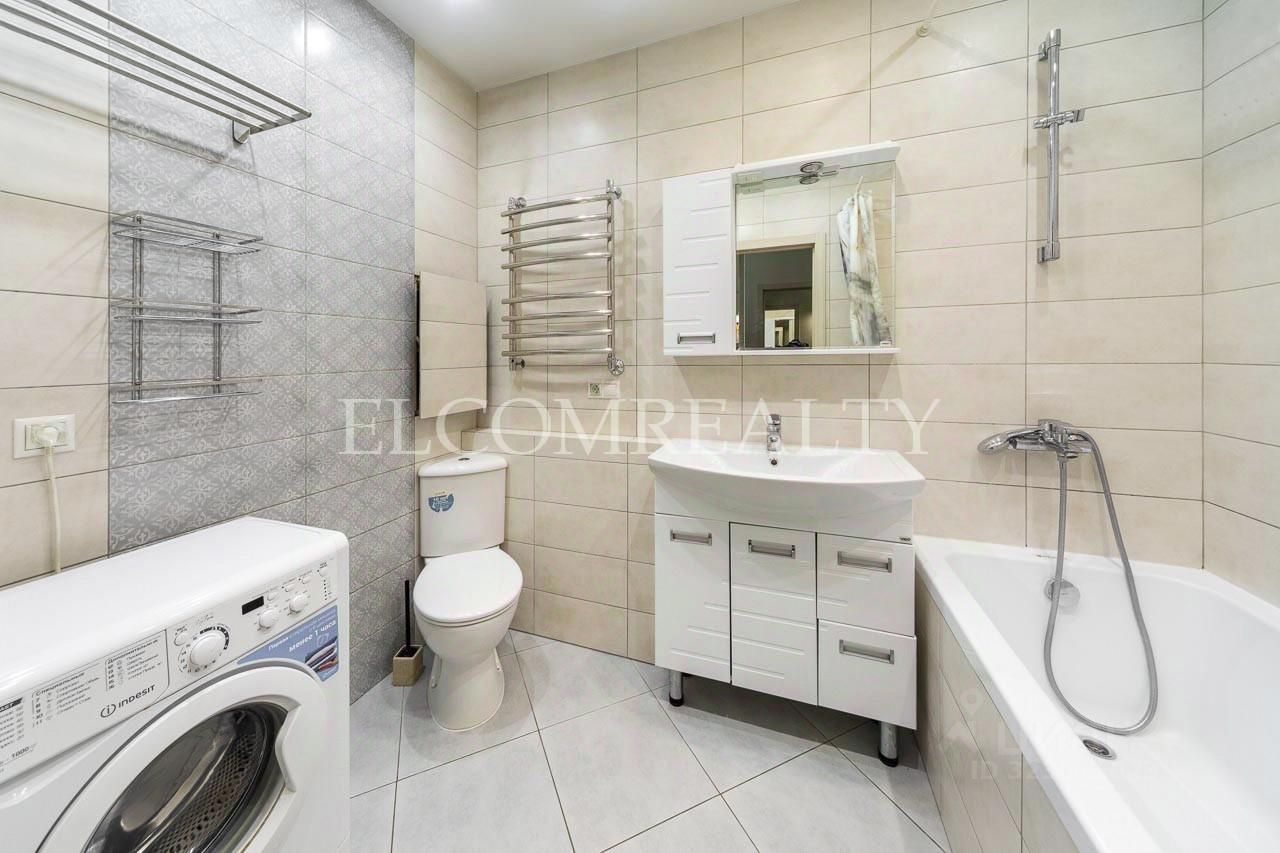 Продажа 1-комн квартиры на вторичном рынке улица Сервантеса, 3к2