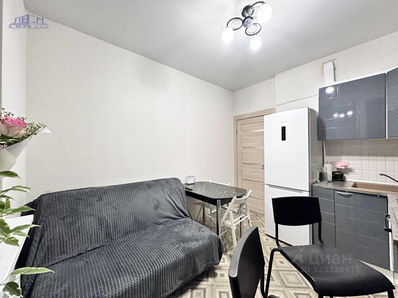 Продажа 1-комн квартиры на вторичном рынке Кудрово г., улица Столичная, 11к2