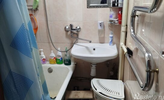 Продажа 2-комн квартиры на вторичном рынке Архивная улица,  д. 3