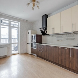 Продажа 2-комн квартиры на вторичном рынке Адмирала Черокова ул,  д. 20