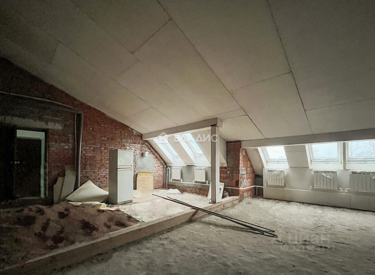 Продажа 3-комн квартиры на вторичном рынке с. Акатьево, улица Юбилейная, 21