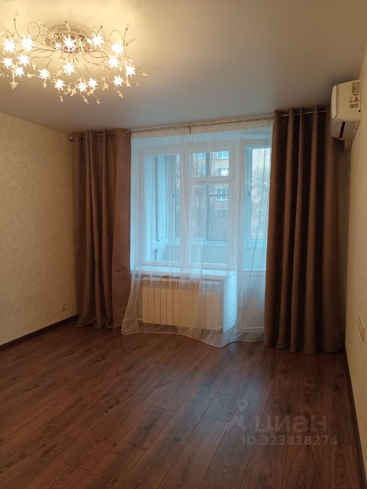 Продажа 2-комн квартиры на вторичном рынке улица Чистова, 4