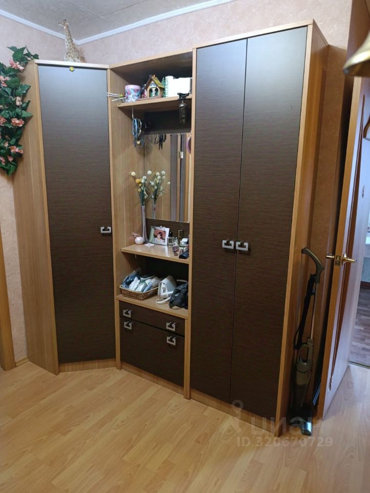 Продажа 2-комн квартиры на вторичном рынке Кронштадт, Владимирская улица, 25