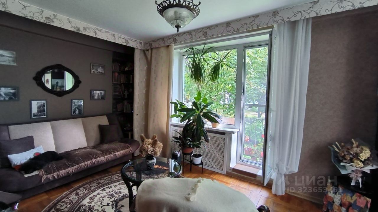 Продажа 2-комн квартиры на вторичном рынке Софийская улица, 35К5