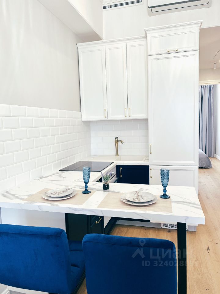 Аренда 2-комн квартиры на вторичном рынке улица Большая Молчановка, 23С2