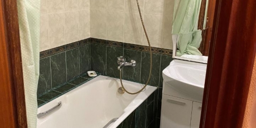 3-комн квартира улица Плющева,  д. 15