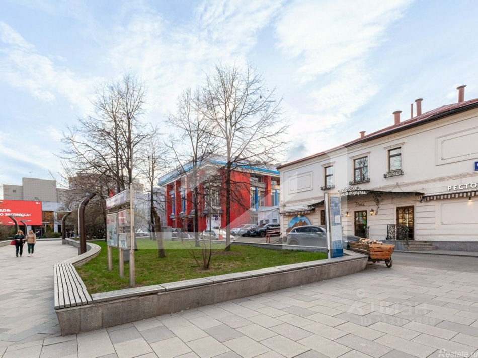 Продажа отдельного здания Садовая-Черногрязская улица,  д. 22 с3