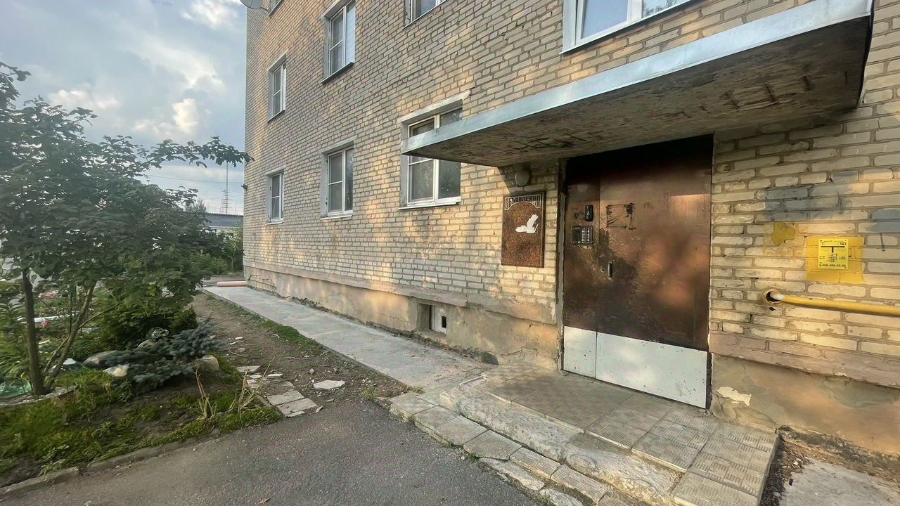 Продажа 3-комн квартиры на вторичном рынке Северный пгт, улица Полевая, 2