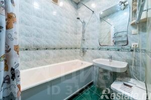 Продажа 4-комн квартиры на вторичном рынке Обуховской обороны пр-кт,  д. 93