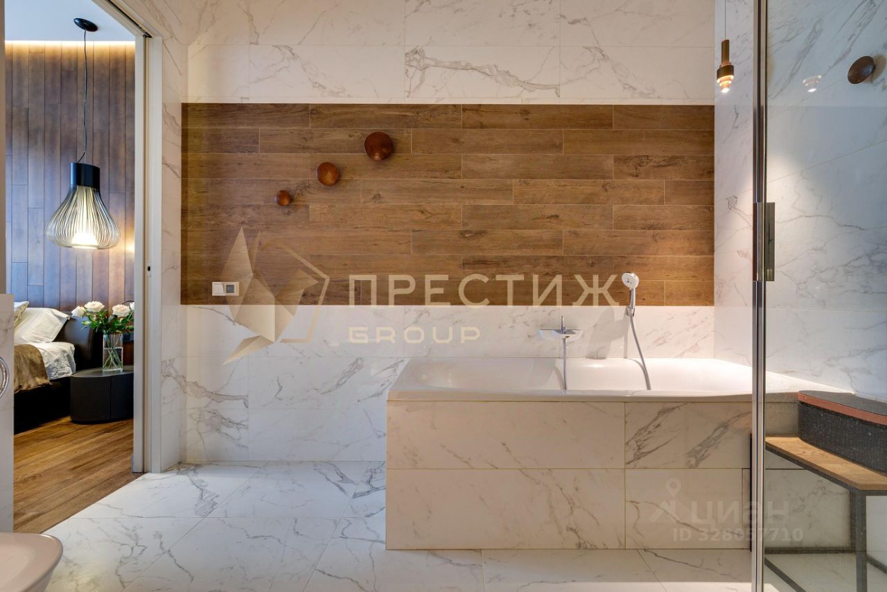Продажа 3-комн квартиры на вторичном рынке улица Ефремова, 10к1