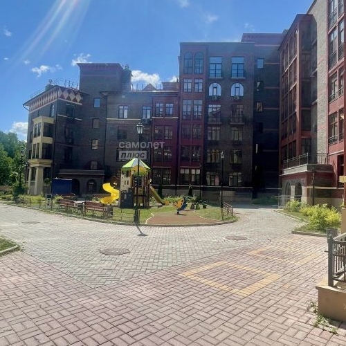 2-комн квартира с. Николо-Урюпино, улица Полковника Глазунова, 5