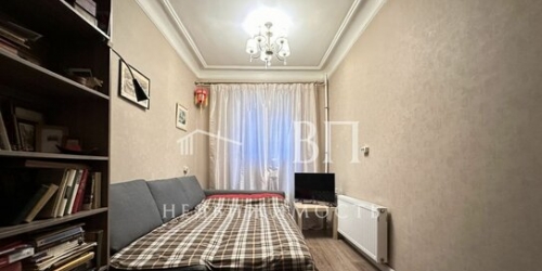 2-комн квартира ул Моисеенко,  д. 7/40