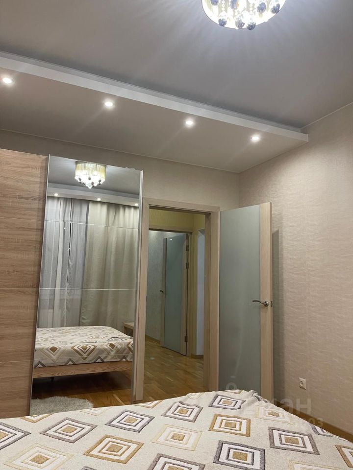 Аренда 2-комн квартиры на вторичном рынке Парашютная улица, 58