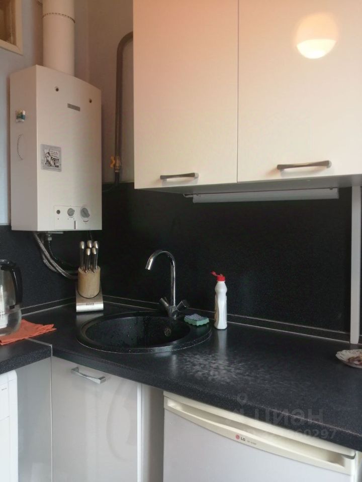 Продажа 1-комн квартиры на вторичном рынке улица Шателена, 20