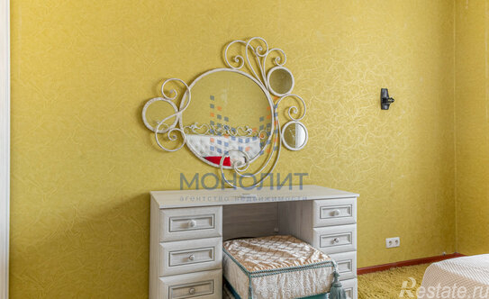 Продажа 2-комн квартиры на вторичном рынке улица Адмирала Лазарева,  д. 41