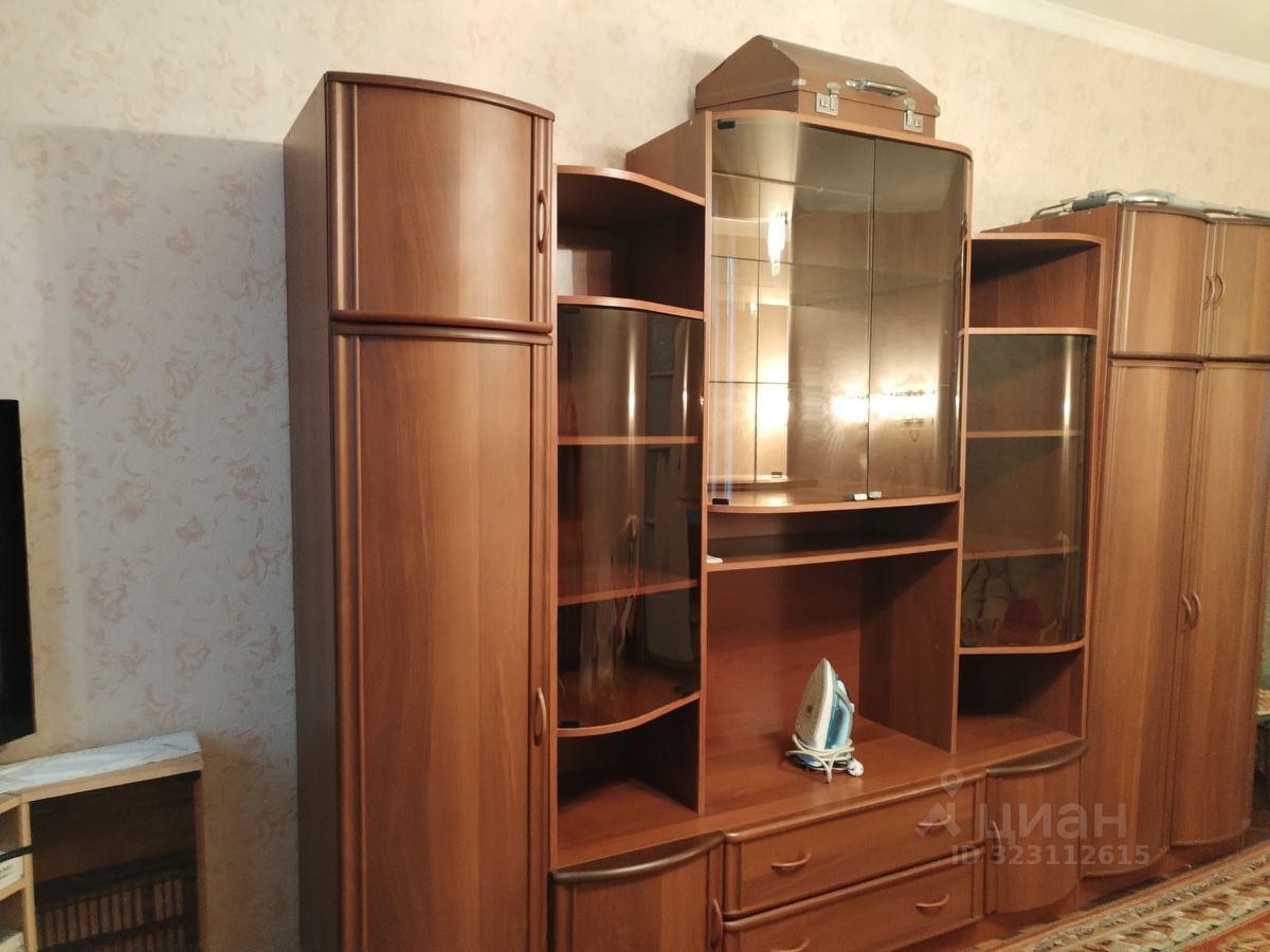 Продажа 2-комн квартиры на вторичном рынке улица Коммуны, 51к1