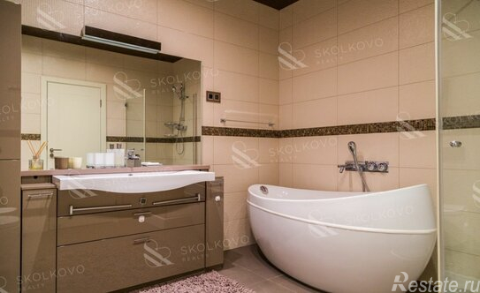 Продажа 3-комн квартиры на вторичном рынке Пресненская набережная,  д. 8 с1