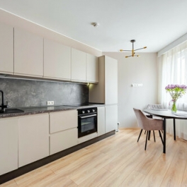 Продажа 1-комн квартиры на вторичном рынке Заозёрная улица,  д. 3 к3 с1