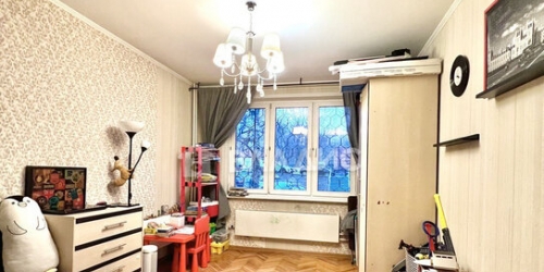 2-комн квартира ул Генерала Антонова,  д. 10