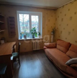 Продажа 2-комн квартиры на вторичном рынке Кириши, Молодежный б-р,  д. 13