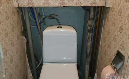 Продажа 2-комн квартиры на вторичном рынке Загребский бульвар,  д. 23 к2