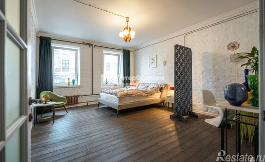 Продажа 3-комн квартиры на вторичном рынке 5-я линия,  д. 18