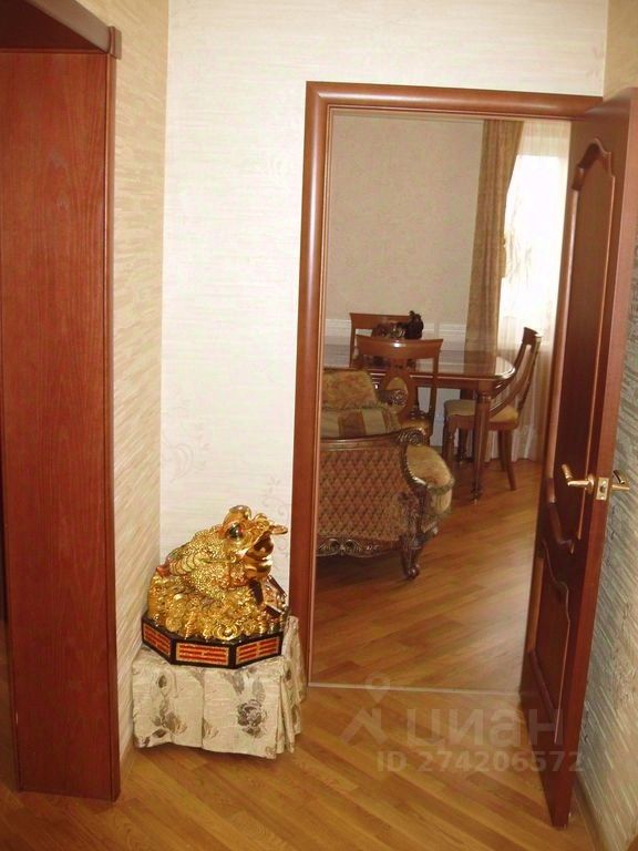 Продажа 3-комн квартиры на вторичном рынке Светлановский проспект, 71К2