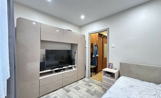 Продажа 4-комн квартиры на вторичном рынке улица Кржижановского,  д. 7