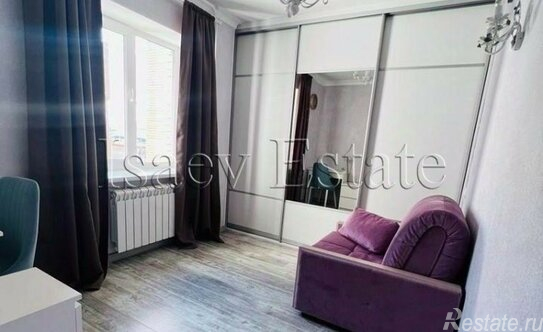 Продажа 4-комн квартиры на вторичном рынке ул Суворовская,  д. 22