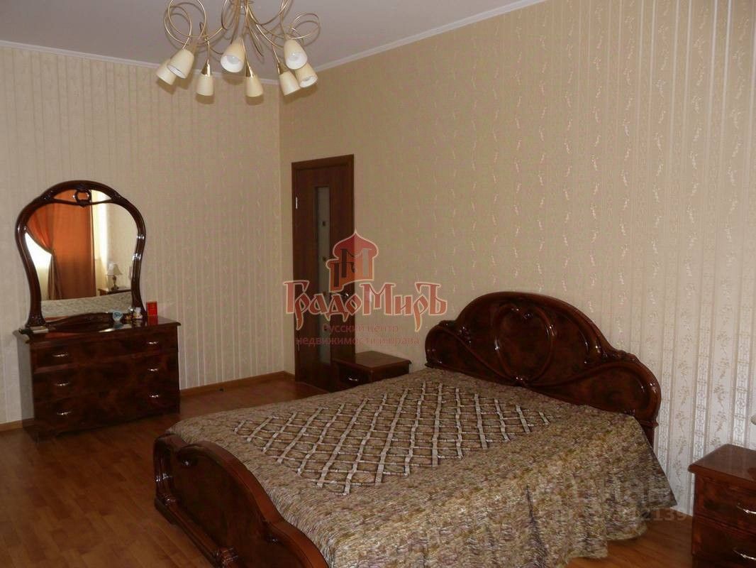 Продажа 3-комн квартиры на вторичном рынке Дмитров, улица 2-я Комсомольская, 1