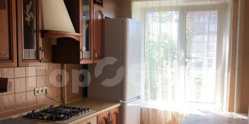 2-комн квартира Ялтинская улица,  д. 3