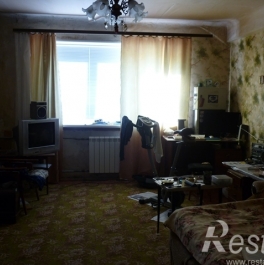 Продажа 3-комн квартиры на вторичном рынке Заводская ул, Климовск г ,  д. 21