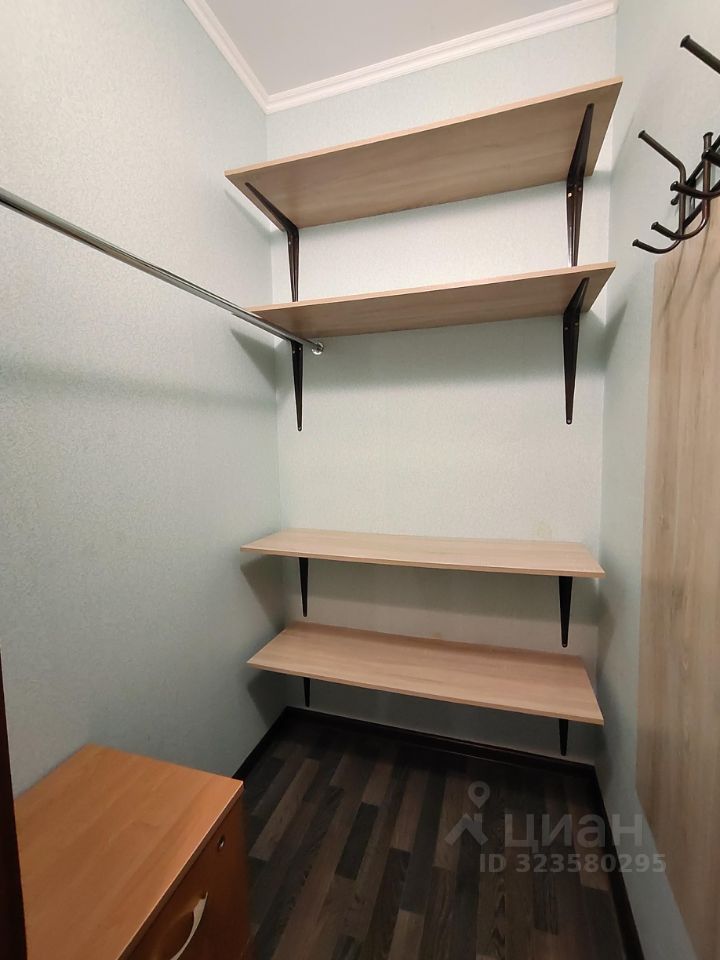 Аренда 2-комн квартиры на вторичном рынке Нахабино пгт, улица Красноармейская, 49А