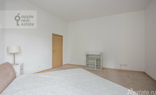 Аренда 4-комн квартиры на вторичном рынке Цветной бульвар,  д. 16/1