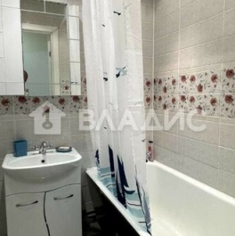 Продажа 2-комн квартиры на вторичном рынке Институтский проспект,  д. 4 к1