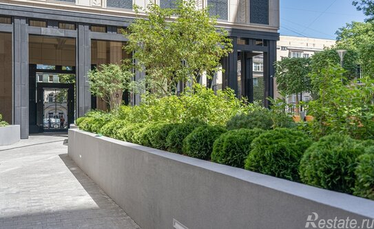 Продажа 4-комн квартиры на вторичном рынке Андроньевская Б. ул,  д. 7