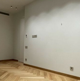 Продажа 5-комн квартиры на вторичном рынке Болотная улица