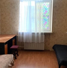 Продажа 4-комн квартиры на вторичном рынке Ленинская Слобода ул,  д. 4