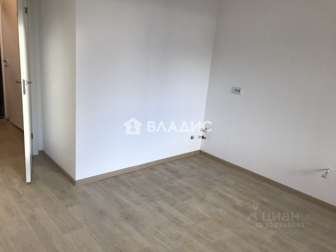 Продажа студии пос. Бугры, бульвар Воронцовский, 9к1
